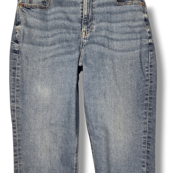 American Eagle High Rise Mom Jean Relaxed Fit Tapered 29" L Size 14 Long 14L - Picture 5 of 13